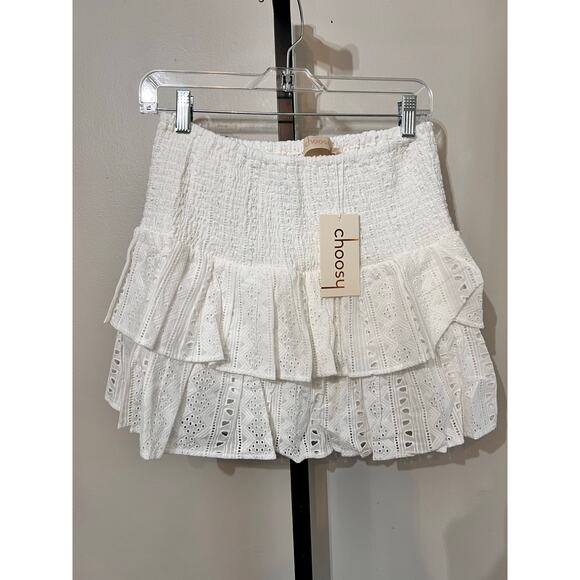 Choosy Pull On High Waisted Smocked Tiered Mini Skirt White Women's Size 8 NWT - Picture 3 of 9